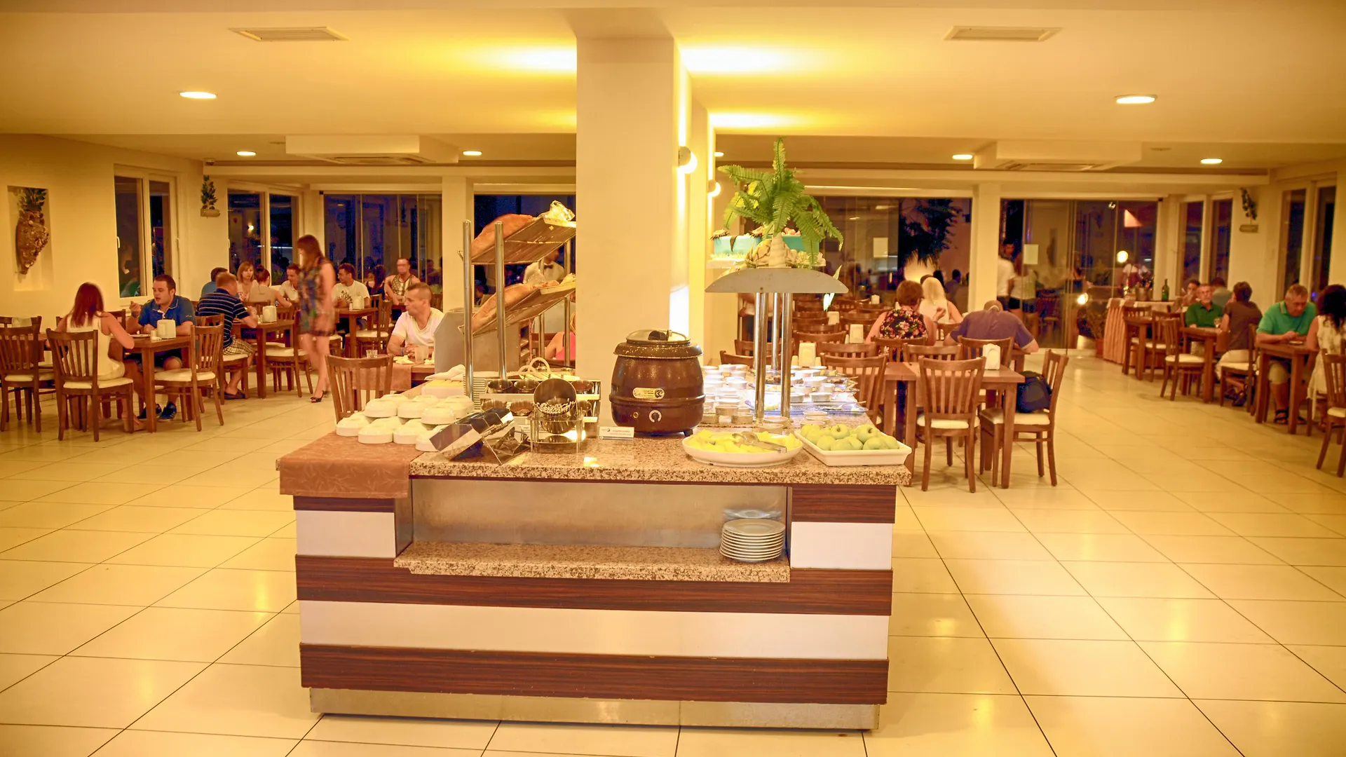 Club Shark Hotel Gümbet 4*,