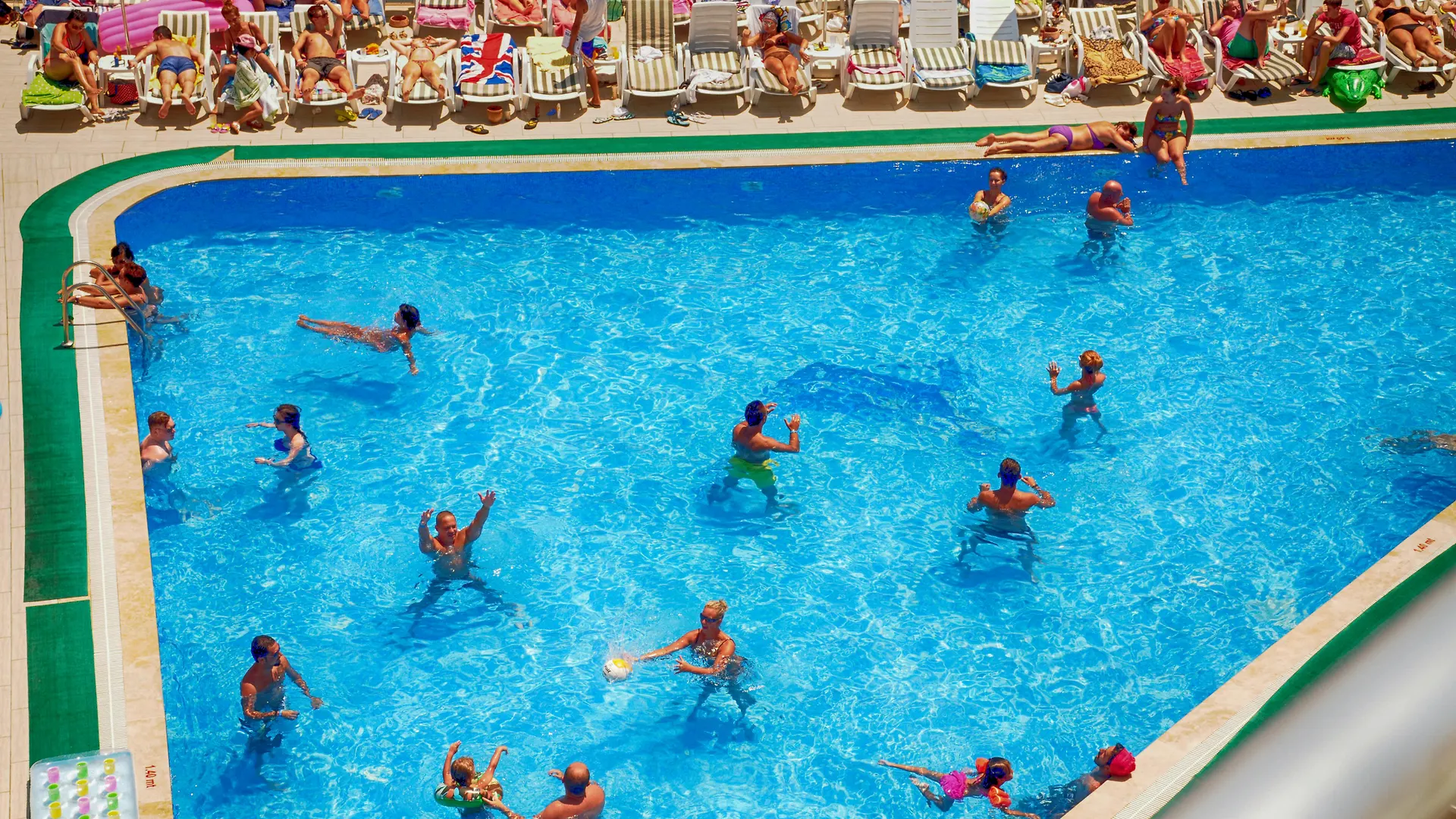 Club Shark Hotel Gümbet 4*,