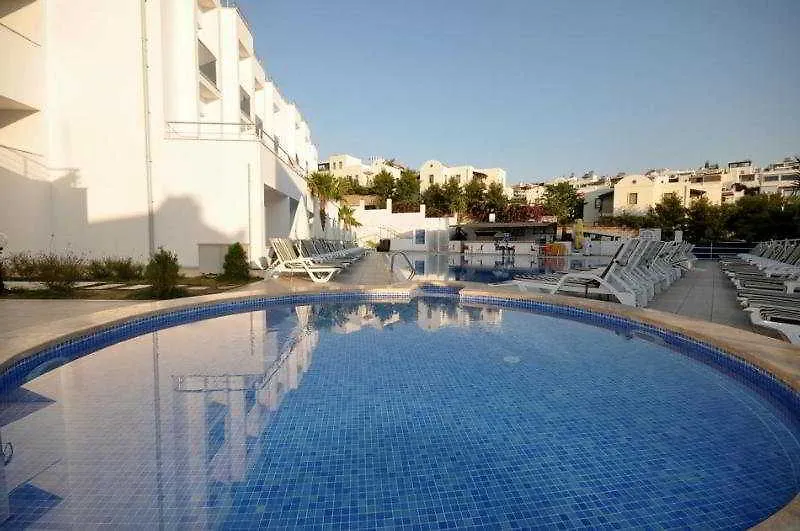 Club Shark Hotel Gümbet 4*,