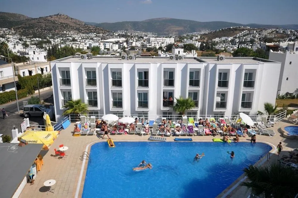 Club Shark Hotel Gümbet 4*,